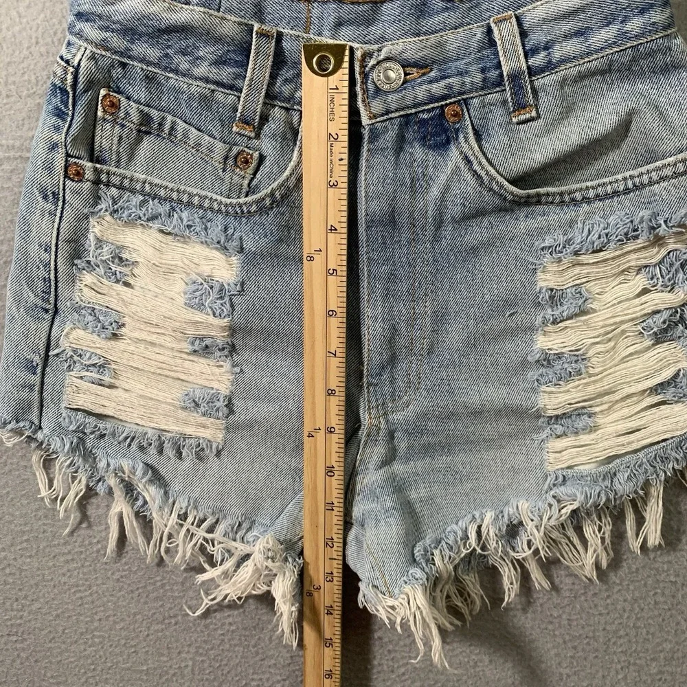 Levis these levi
